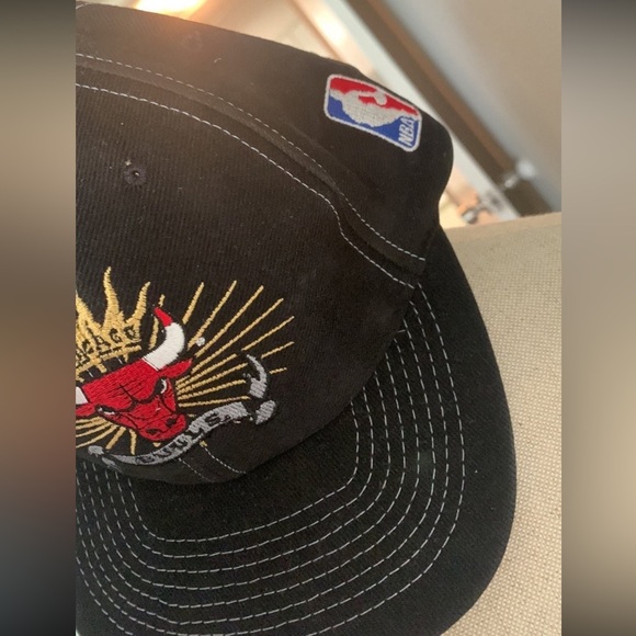 90s Chicago bulls snap back - Picture 2 of 7